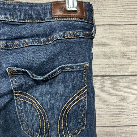 Hollister Jeans - Picture 3 of 5